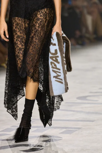 Look 66